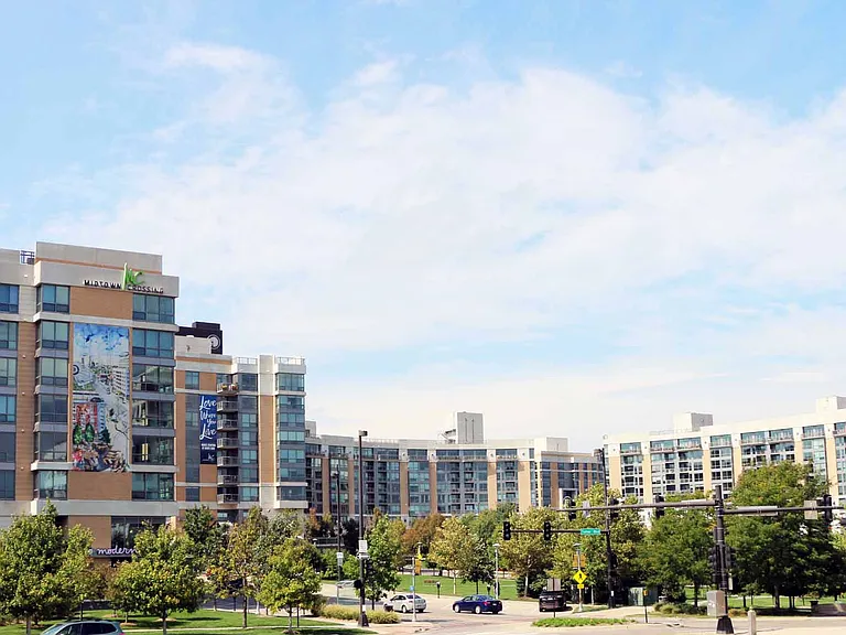 Modern urban living with easy access to vibrant city life, surrounded by green spaces and local attractions.