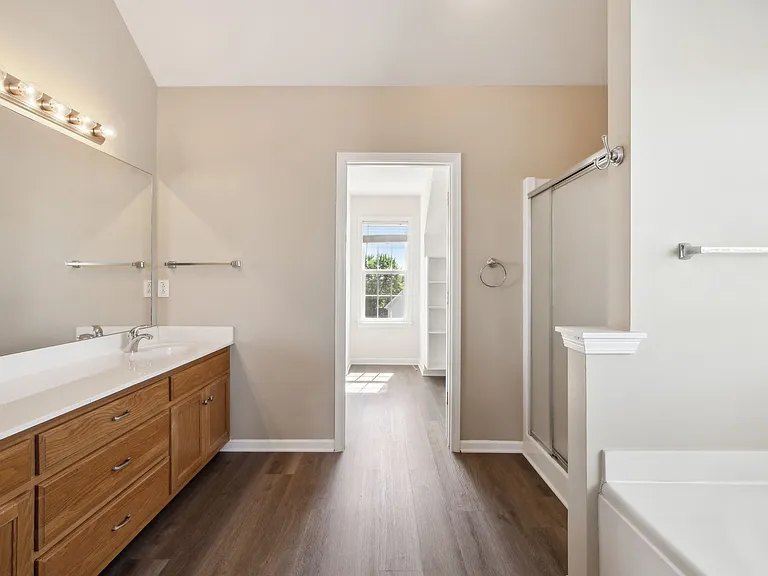 1030 Persimmon Dr — Photo 9