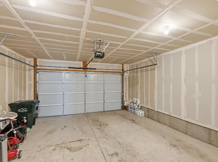 1796 N Blue Iris Ave — Photo 27