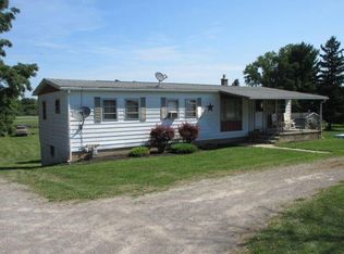 8177 E Main Rd, Le Roy, NY 14482