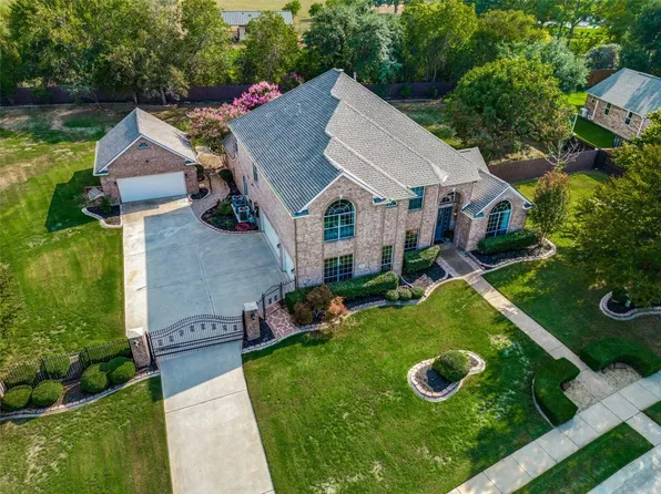 6611 Sapphire Cir S, Colleyville, TX 76034