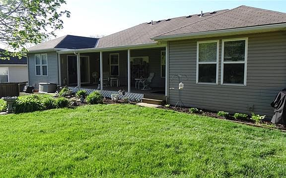 4th image of 2933/2935 Mill Dr