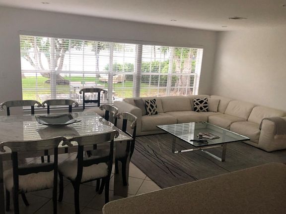 4th image of 1111 Stillwater Dr #1