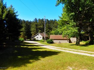 8277 Lumley Rd, Bear Lake, MI 49614