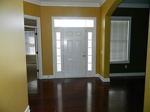 2nd image of 951 Palomar Dr