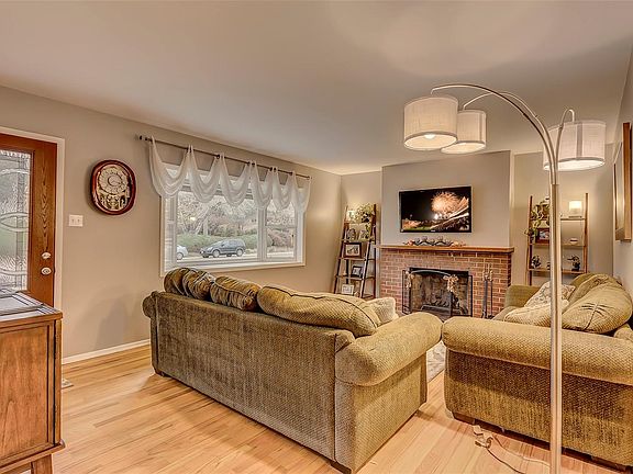4th image of 8306 E Lehigh Ave