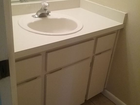 5th image of 804 Sleepy Harbour Dr
