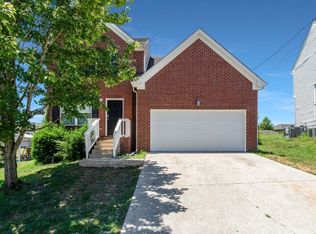 1512 Overcreek Dr, Nashville, TN 37217