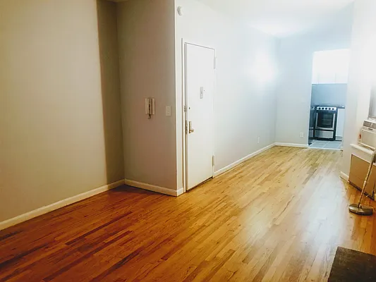 Rented by Oxford Property Group | media 19