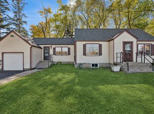 23689 W Petite Lake Rd, Lake Villa, IL 60046