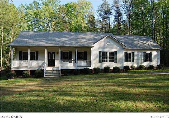 1st image of 2931 Three Bridge Rd #B