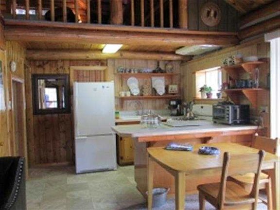 4th image of 188 Leisure Ln