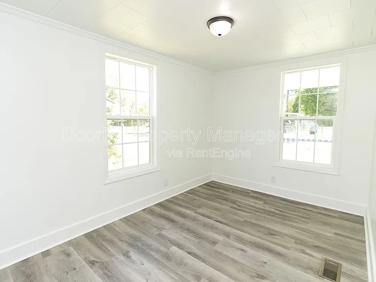 108 Suggs St — Photo 5