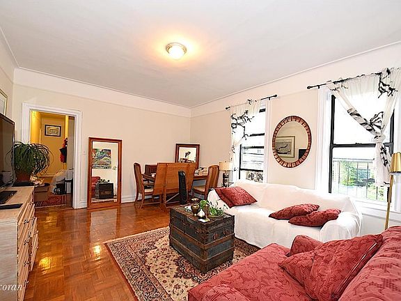 2nd image of 3420 32nd St APT 2D