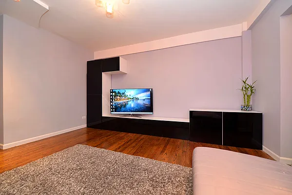 Sold by Amerihomes Realty of NY | media 6