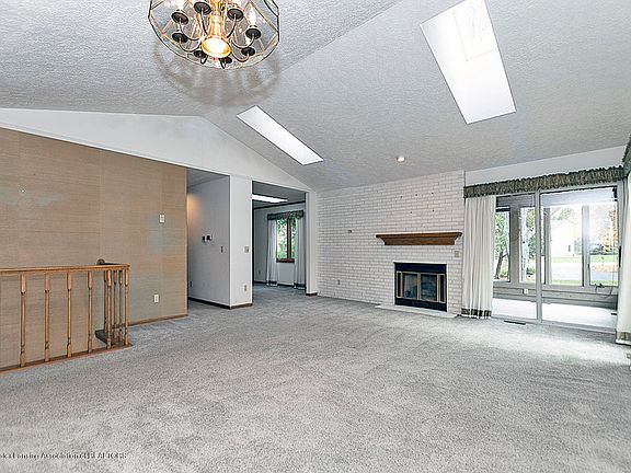 5th image of 4468 Copperhill Dr