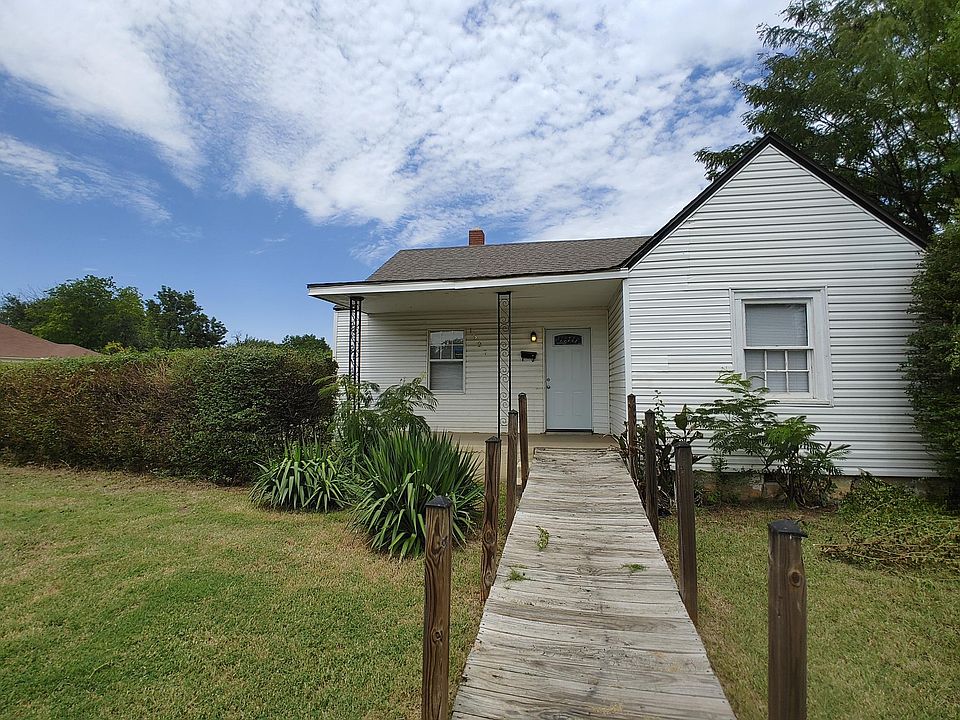 1st image of 1527 NE 20th St