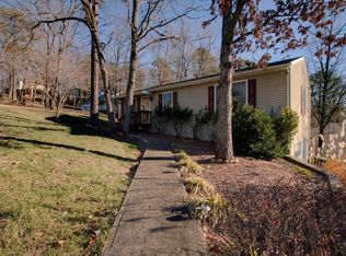 5140 Overland Dr, Roanoke, VA 24018
