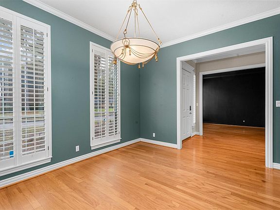 4th image of 14210 Reissen Ln
