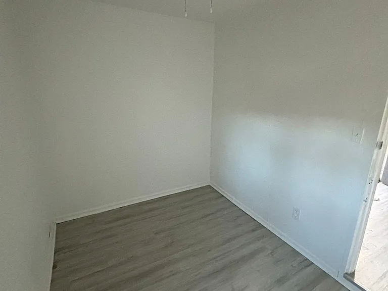1723 Oak Knoll Dr #6 — Photo 5