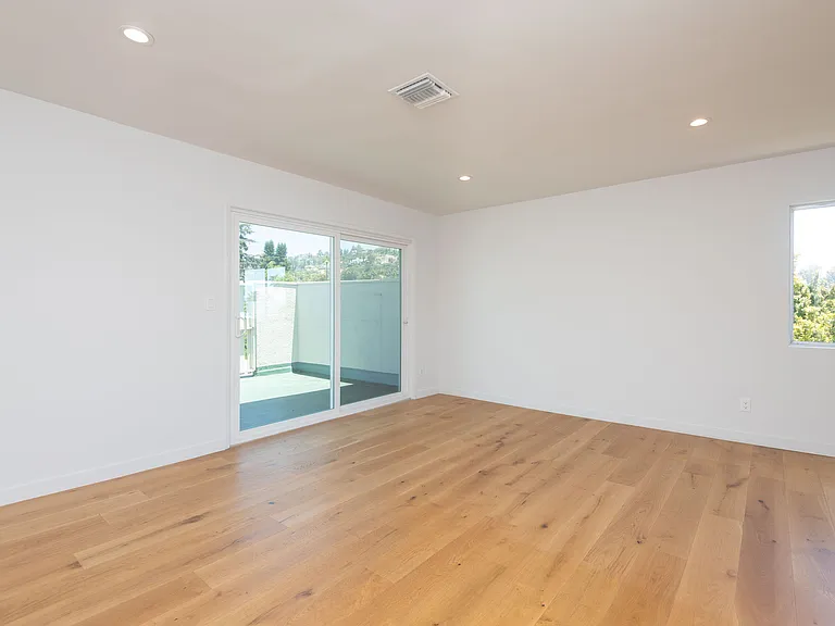 5935 Chula Vista Way #PENTHOUSE — Photo 10