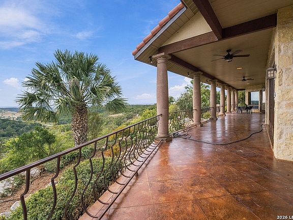 3rd image of 370 RANCH HOUSE RD