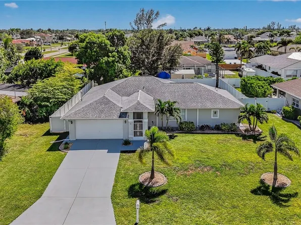 624 SE 19th Ln, Cape Coral, FL 33990