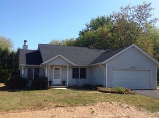 100 Galahad Ct SE, Poplar Grove, IL 61065