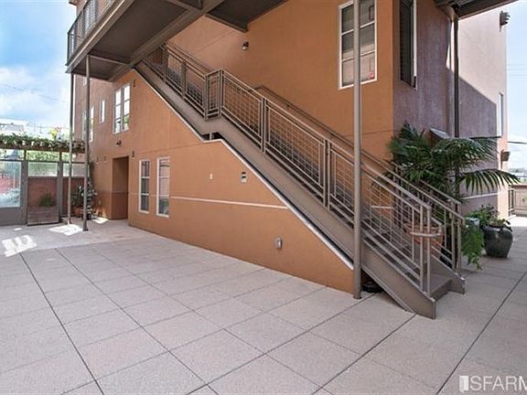 4th image of 25 Sierra St #306