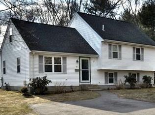 88 Platt St, Abington, MA 02351