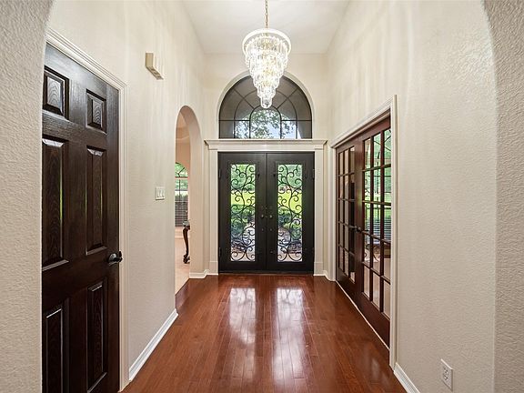 4th image of 9322 Sendera Dr
