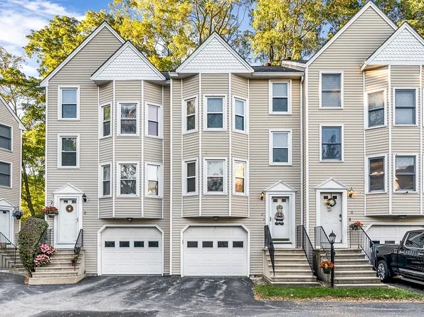 1541 Middlesex St APT 17, Lowell, MA 01851