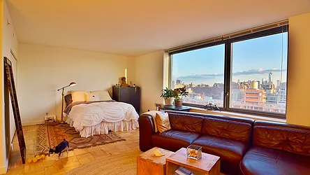 Rented by Park Property Advisors