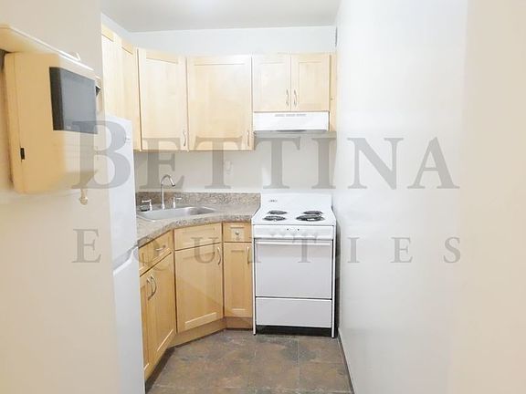 4th image of 77 5th Ave APT 2C