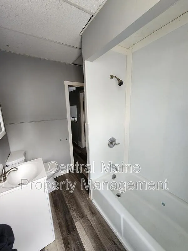 85 Pine St — Photo 4