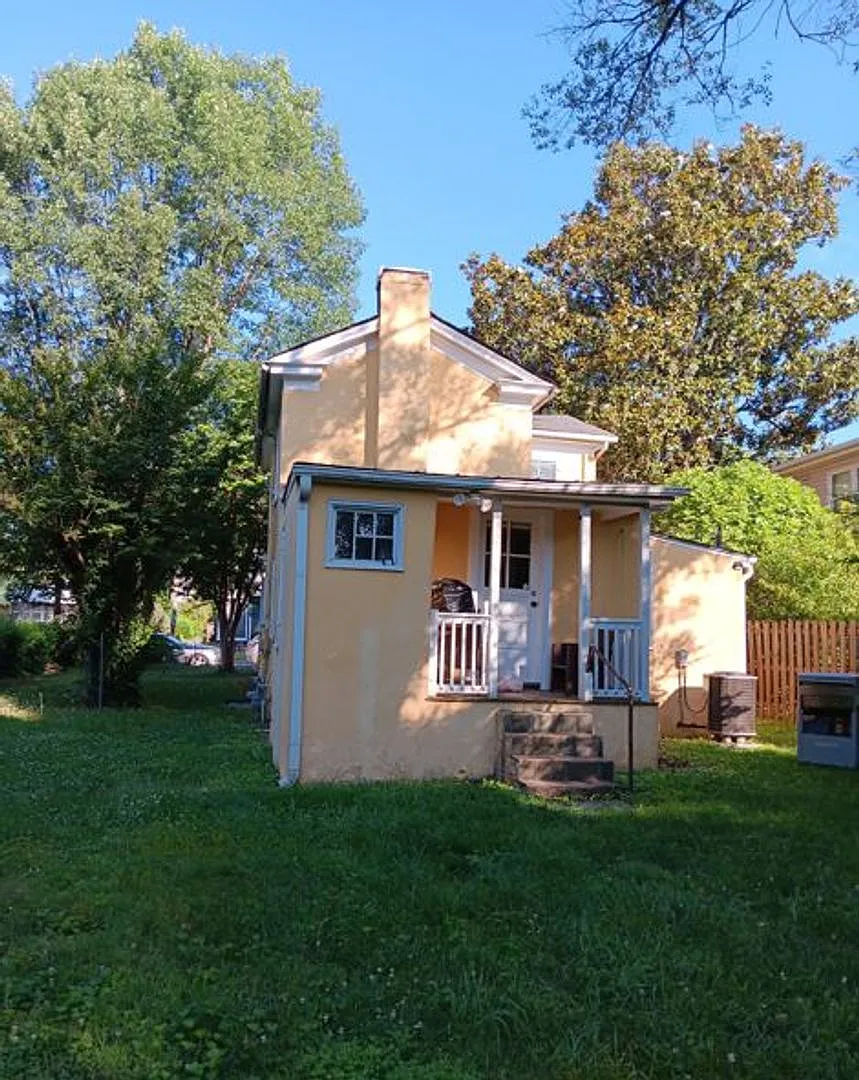 510 13th Street NW — Photo 3