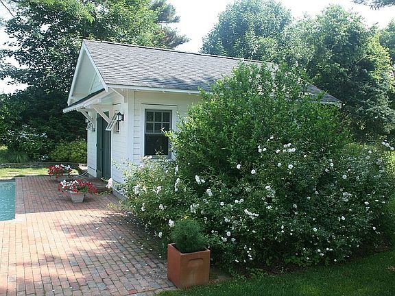 Pool House