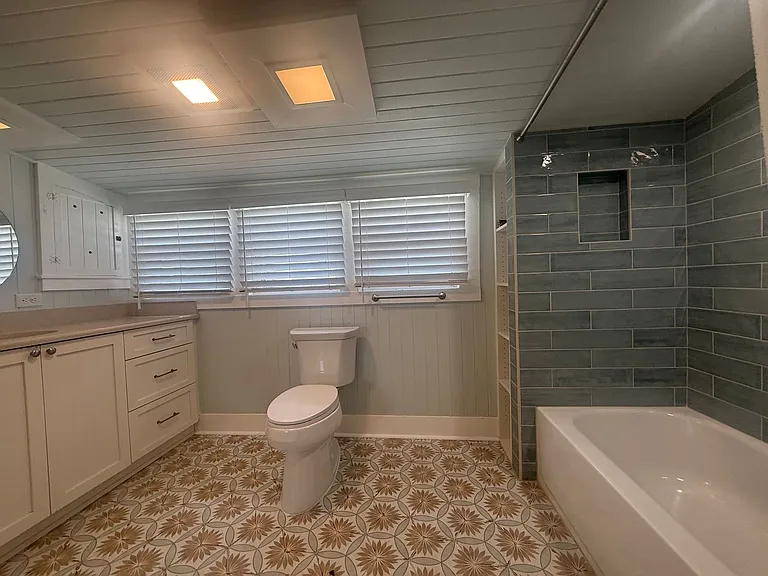 409 S Grandview Ave — Photo 23