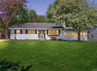 27 High Hill Avenue, Warwick, NY 10990