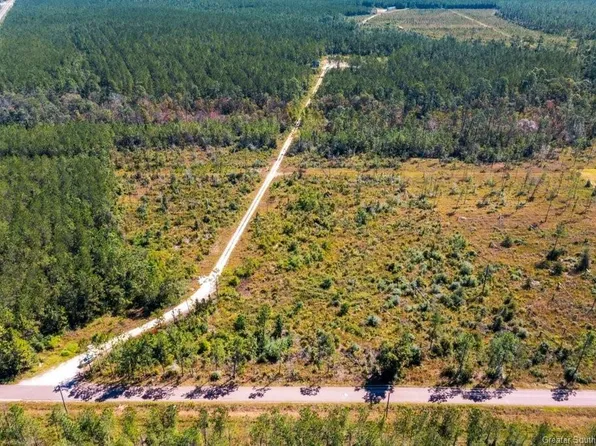 2 Pilgrim Rest Rd, Dequincy, LA 70633