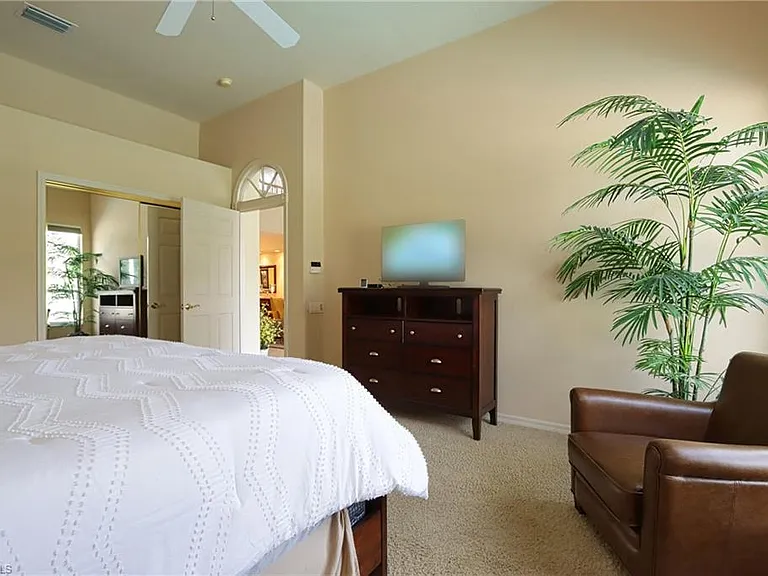 5815 Persimmon Way — Photo 13