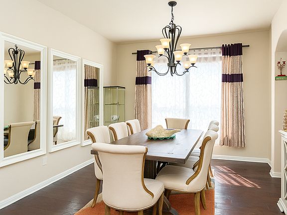 Formal Dining