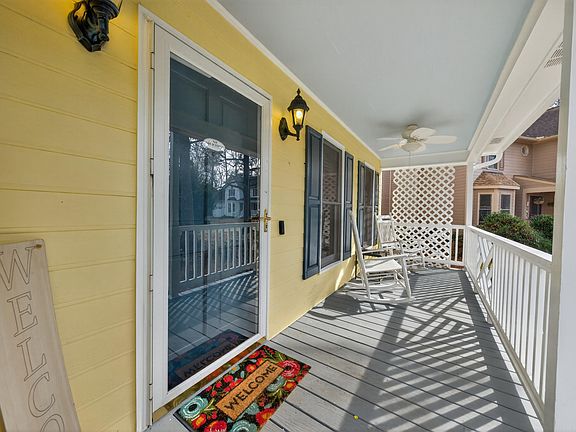 2nd image of 8 Osage Pl