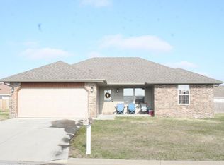 703 W Rice St, Clever, MO 65631