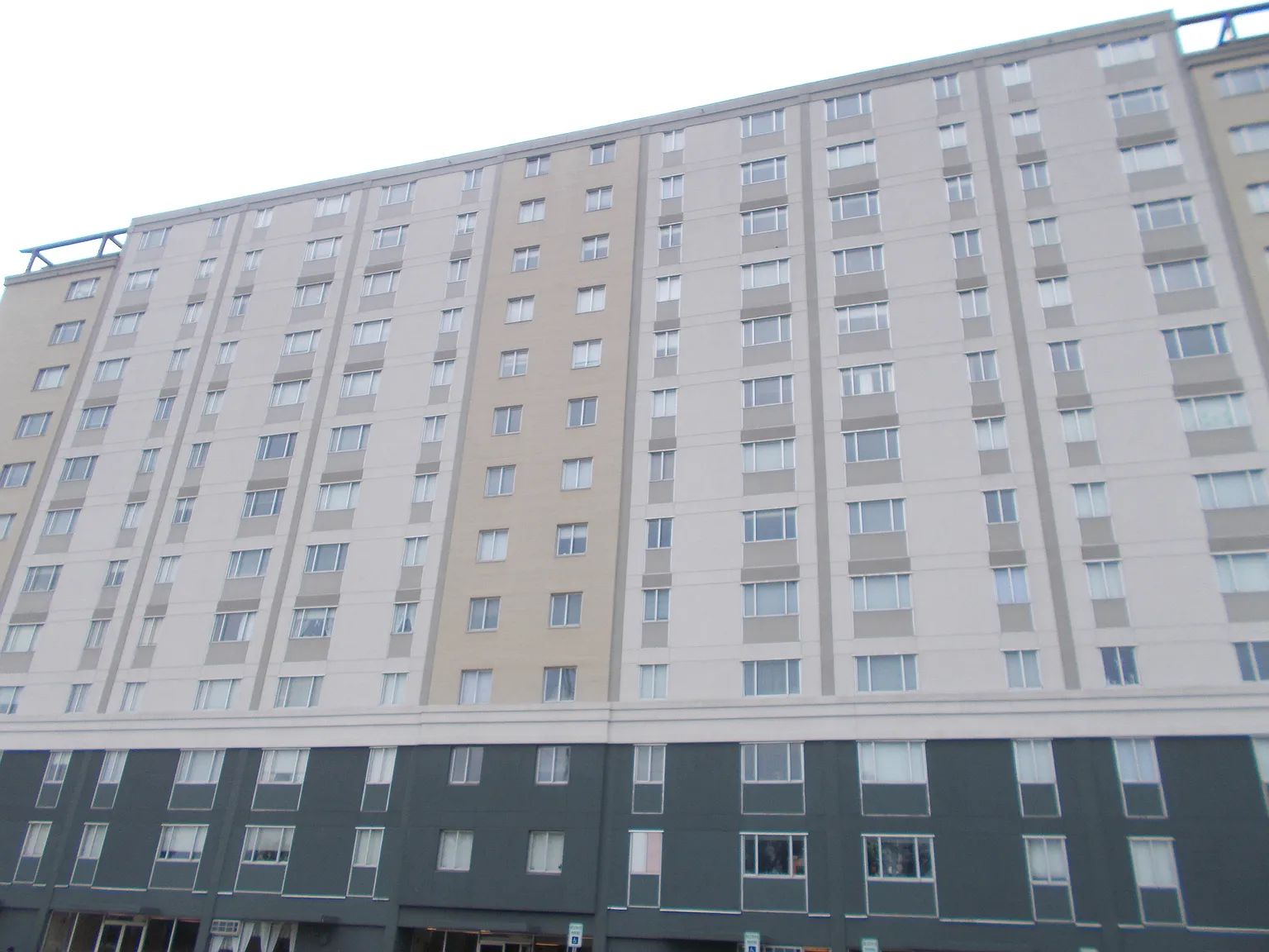 Clara Verner Towers — Photo 1