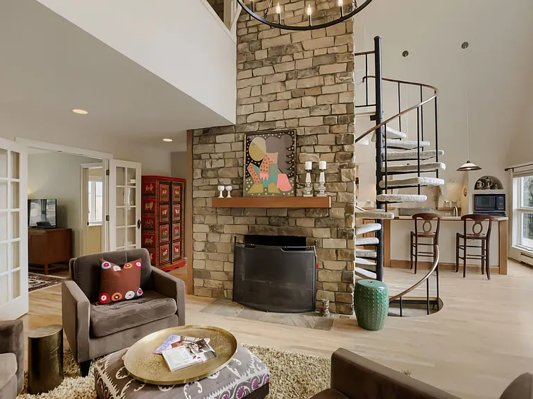 545 Bow Mountain Rd — Photo 7