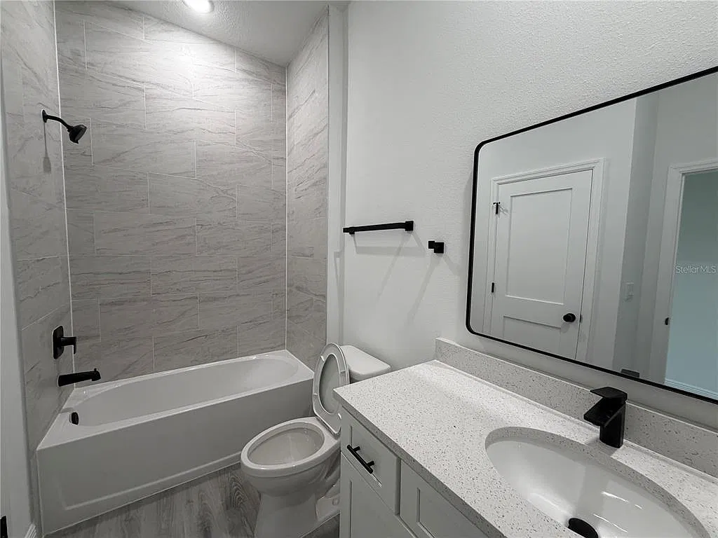 4 bed, 2.0 bath, 1750 sqft, $2,100 — Photo 4