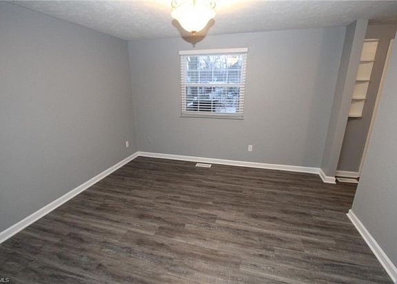 5th image of 5807 Marine Pkwy