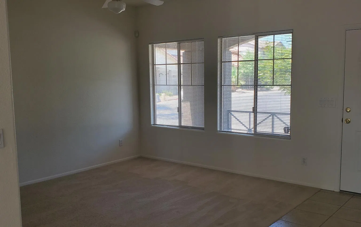 3 bed, 2.5 bath, 1753 sqft, $2,200 — Photo 2