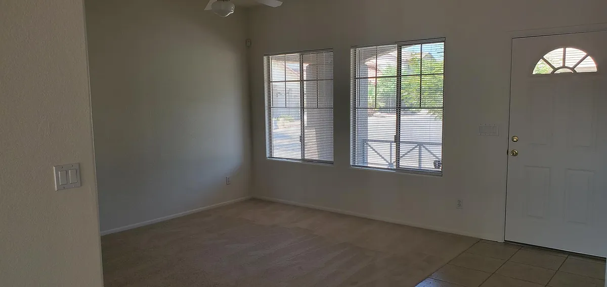 Living Room - 6611 N 28th Dr